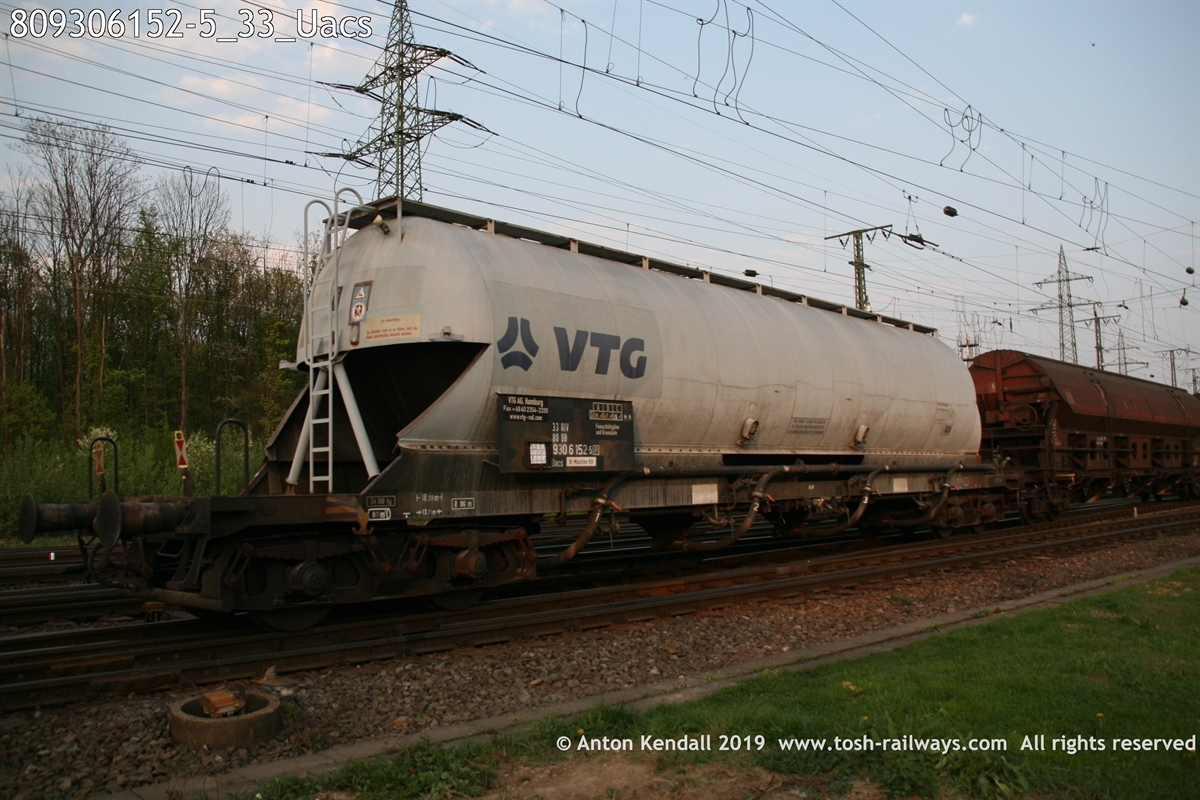 809306152-5_33_Uacs.JPG
